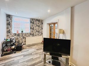 Lounge- click for photo gallery